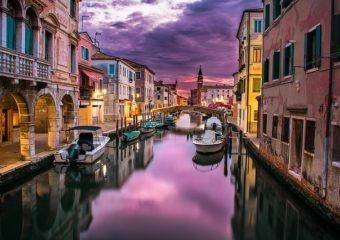 célèbres canaux de Venise à l’aurore